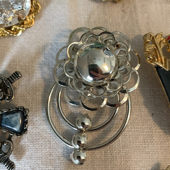 Lot of vintage brooches - Picture 6 of 7